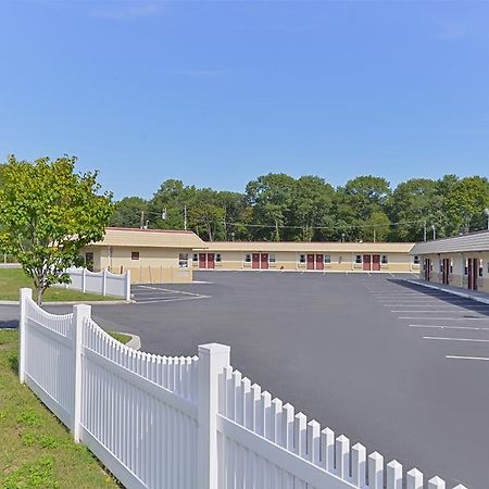 Americas Best Value Inn - Port Jefferson Station - Long Island Eksteriør billede