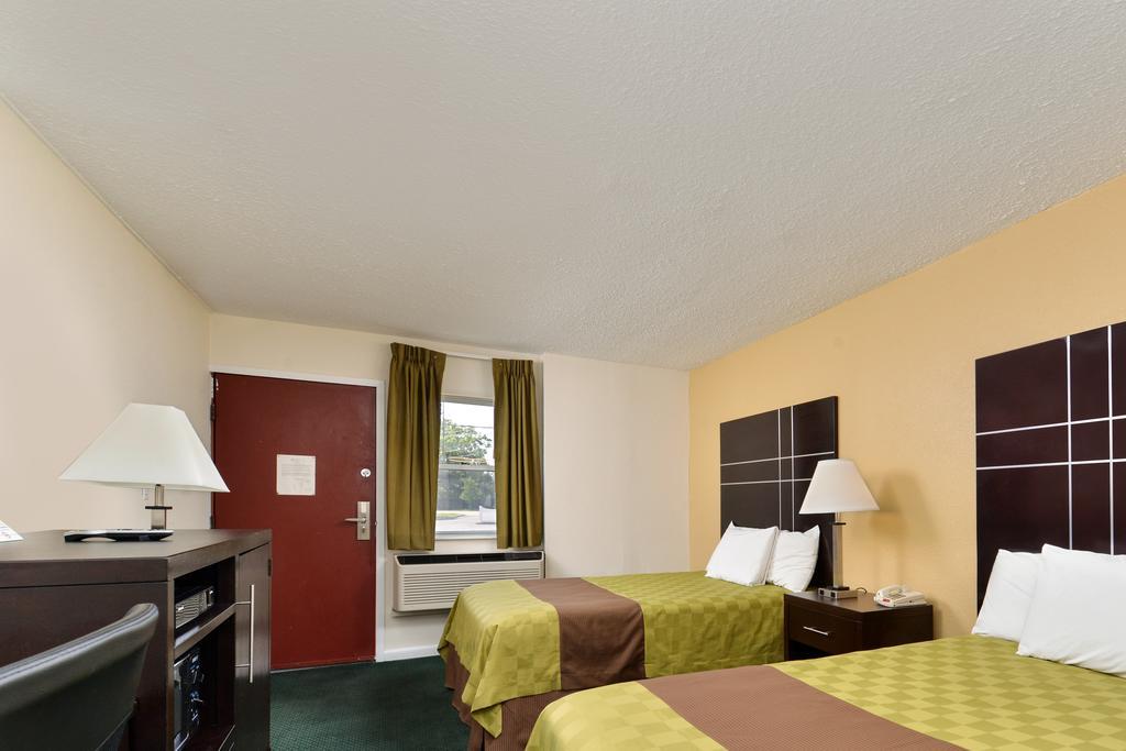 Americas Best Value Inn - Port Jefferson Station - Long Island Værelse billede